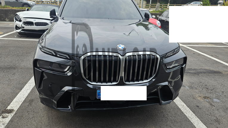 2025 BMW X7 xDrive40i, photograph 1