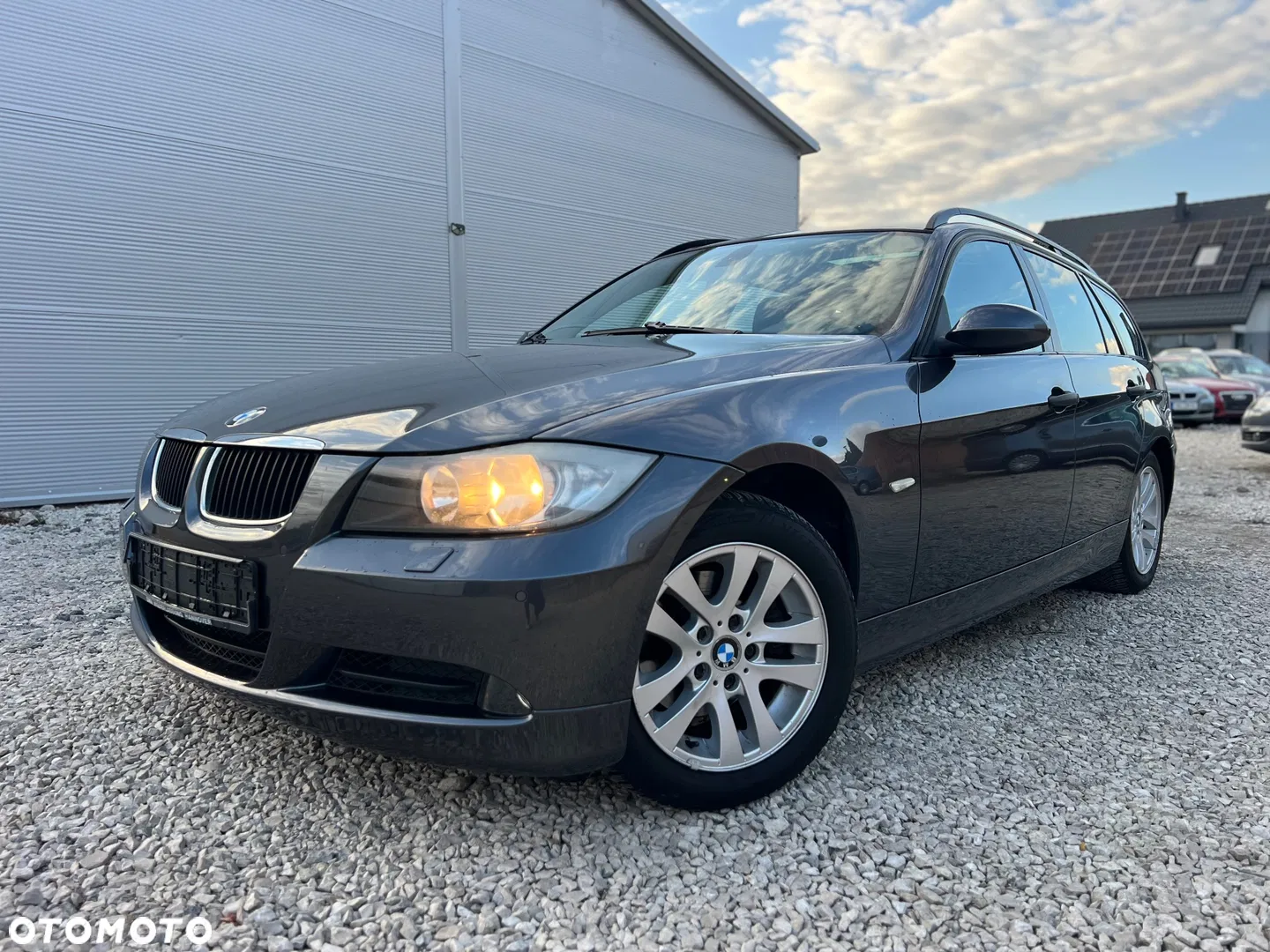 2005 BMW Seria 3 320d, photograph 1