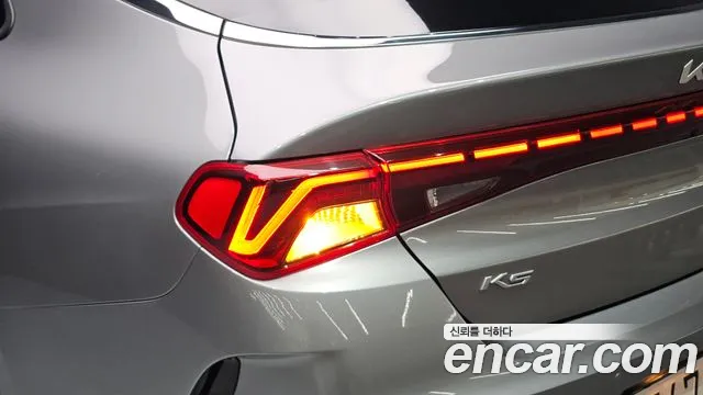 2021 Kia K5 Prestige, photograph 5