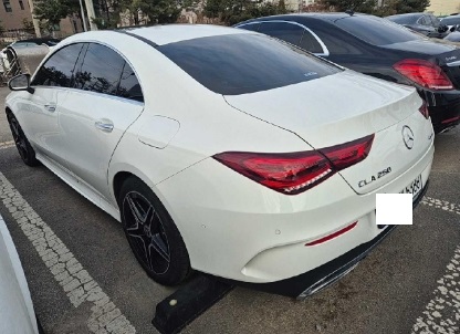 2023 Mercedes-Benz CLA250 4MATIC, photograph 6