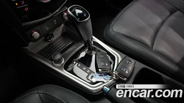 2016 KG_Mobility_Ssangyong TIBOLI Diesel VX 2WD, photograph 8