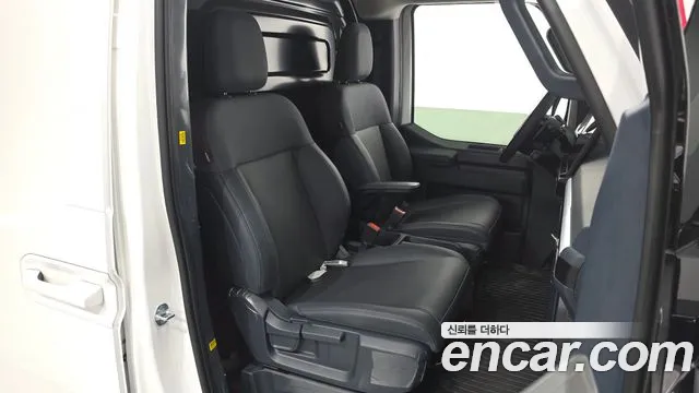 2025 Kia PV5 Cargo, photograph 5