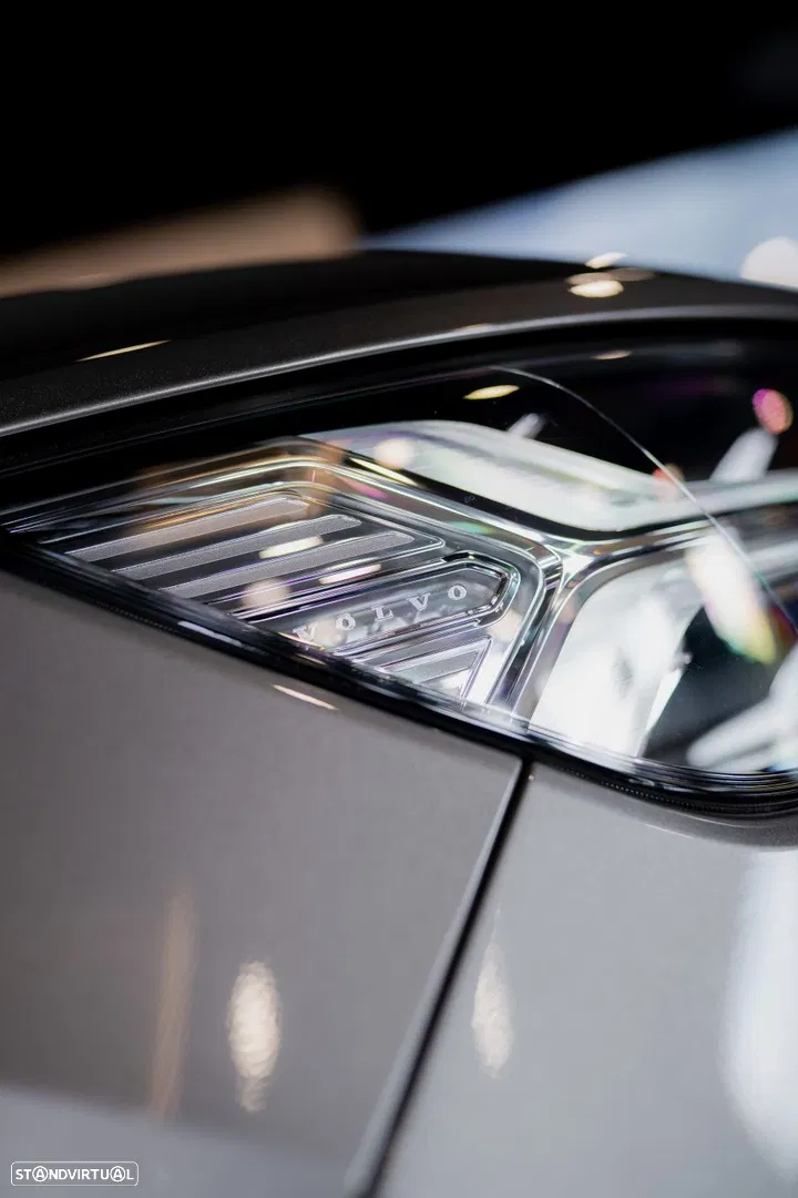 2022 Volvo XC 40 1.5 T4 PHEV R-Design, photograph 9