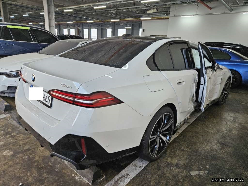 2024 BMW 530i xDrive, photograph 4