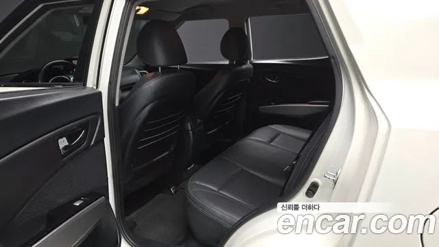 2016 KG_Mobility_Ssangyong TIBOLI Diesel VX 2WD, photograph 7