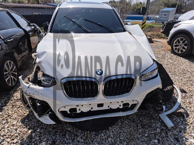 2021 BMW X3 xDrive30e, photograph 1