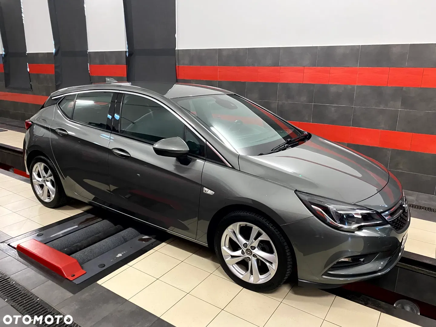 2017 Opel Astra 1.4 T Elite, photograph 5