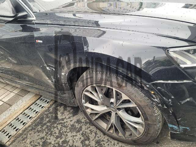 2020 Audi Q8 50 TDI quattro, photograph 4