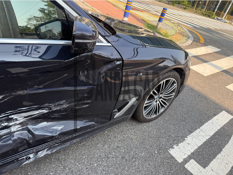 2020 BMW 520d M Sport Package, photograph 4