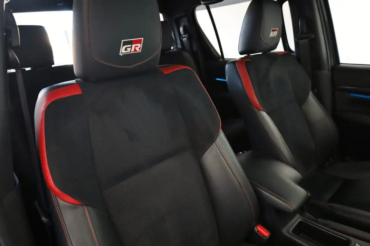 2023 Toyota Hilux 2.8 D-4D GR Sport,Alcantara,ACC,Rollo, AHK, photograph 12