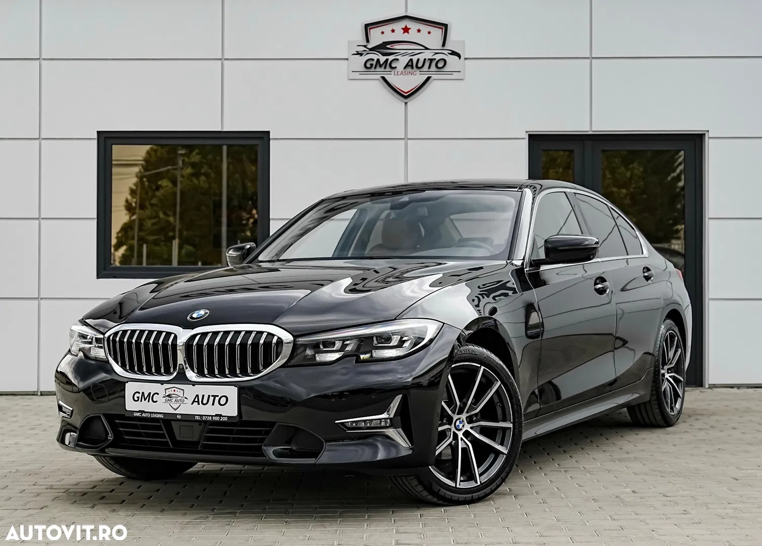 2021 BMW Seria 3, photograph 1