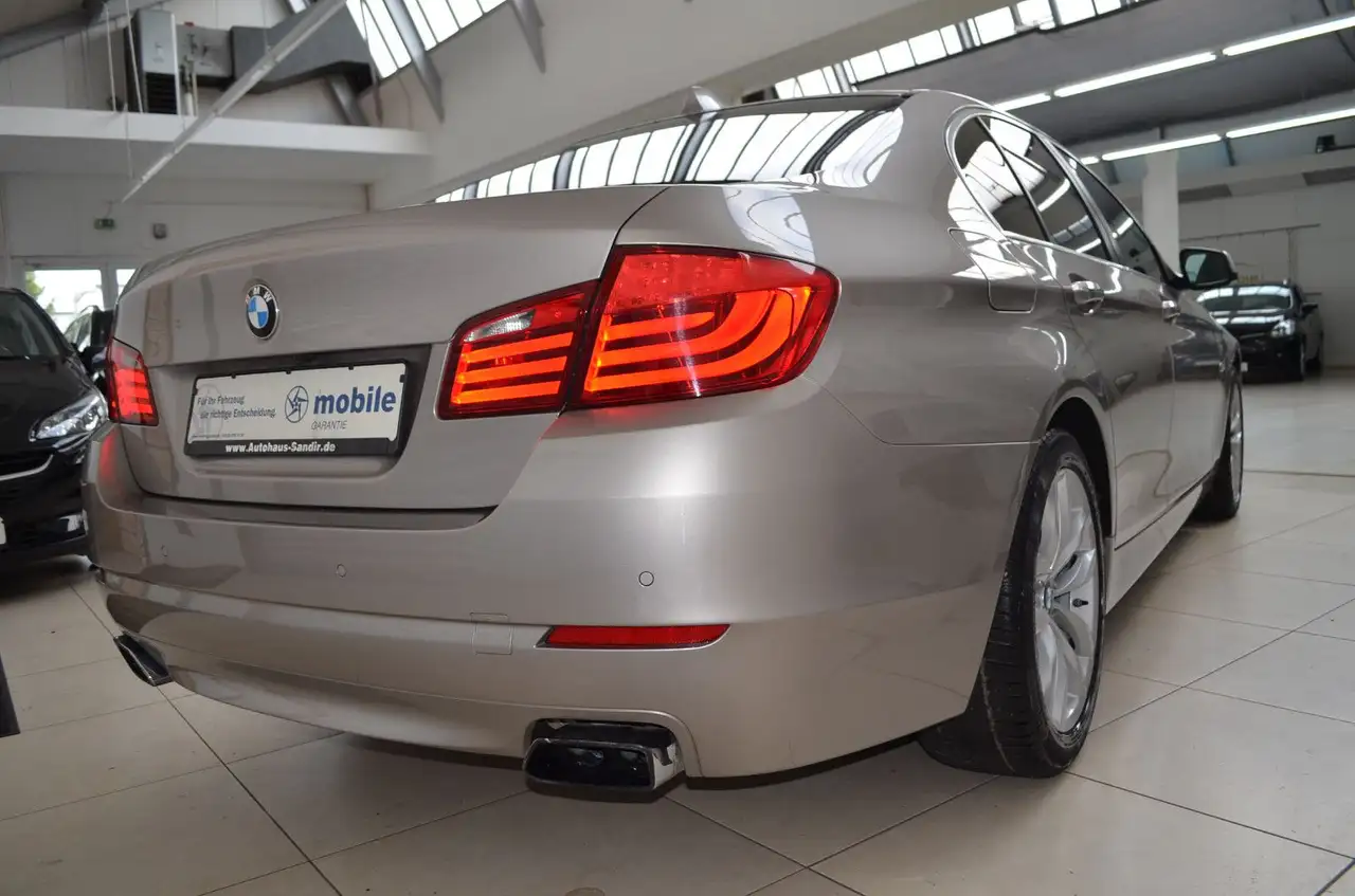 2011 BMW 550 i xDrive ~Navi~Leder~GSD~Keyles~HuD~Soft~Nigh, photograph 7
