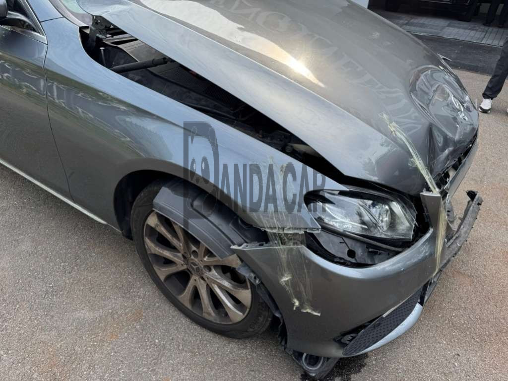 2019 Mercedes-Benz E220 d 4Matic, photograph 1