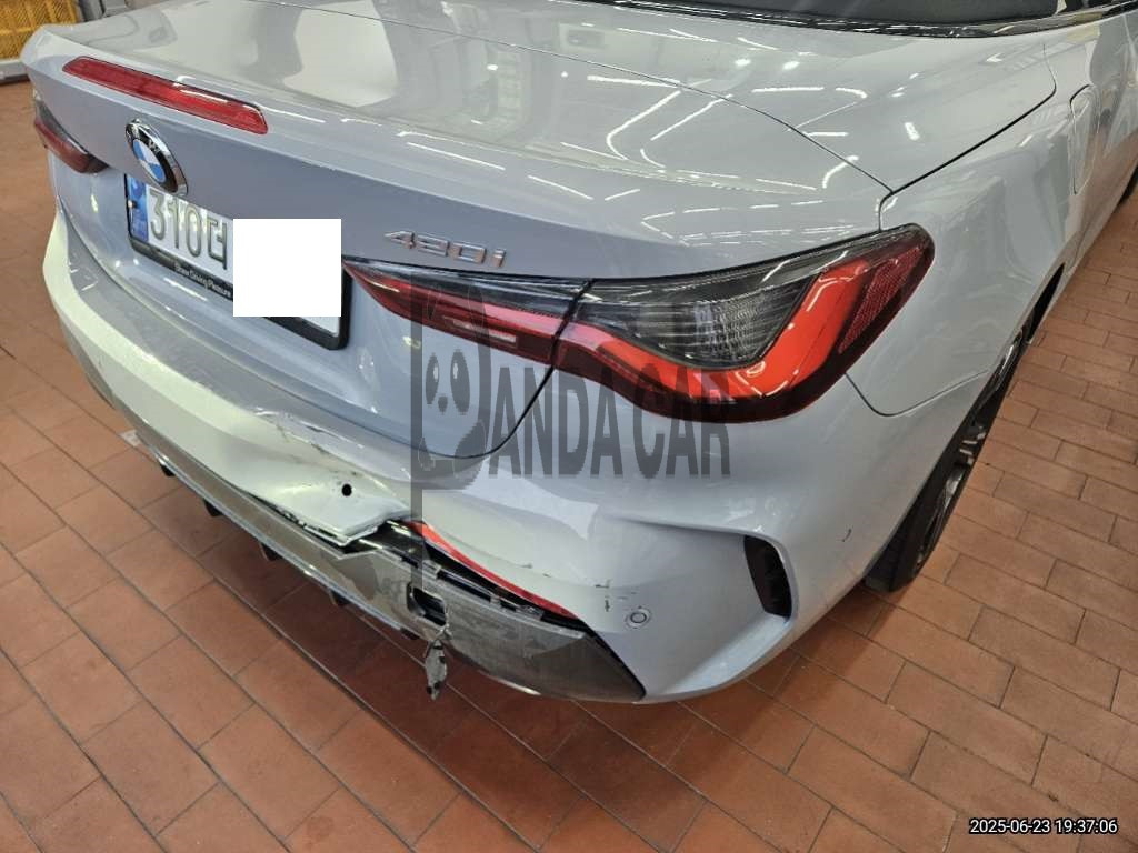 2022 BMW 420i Convertible, photograph 4