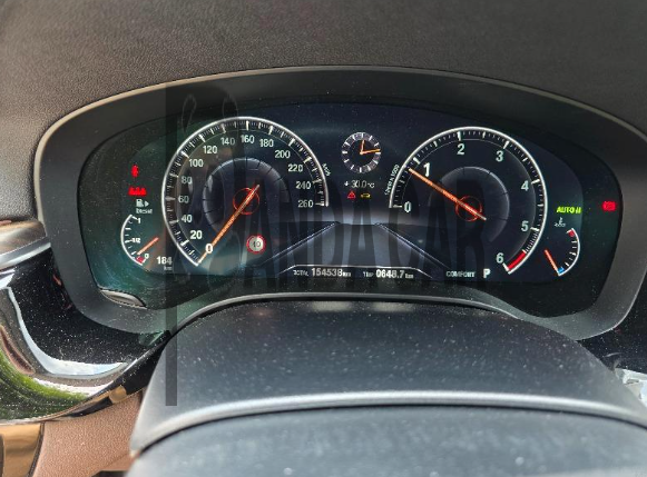 2019 BMW 520d xDrive Luxury, photograph 3