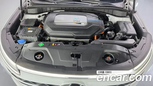 2022 Hyundai Nexo Premium, photograph 1