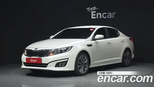 Kia K5 Luxury — photo 1 of 29