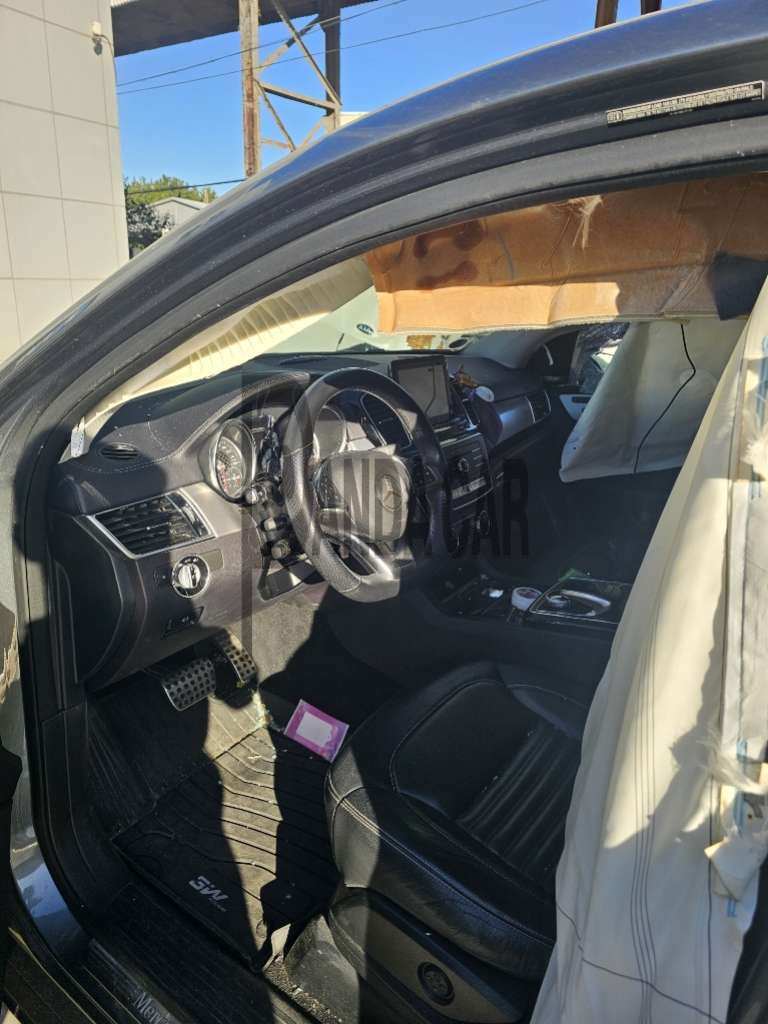 2017 Mercedes-Benz GLE350 d 4Matic Coupe, photograph 3