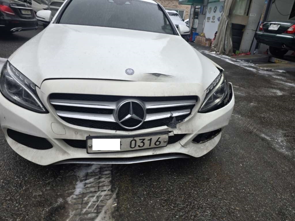 2017 Mercedes-Benz C220 d, photograph 1
