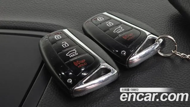 Hyundai Santafe Diesel 2.0 2WD — photo 1 of 33