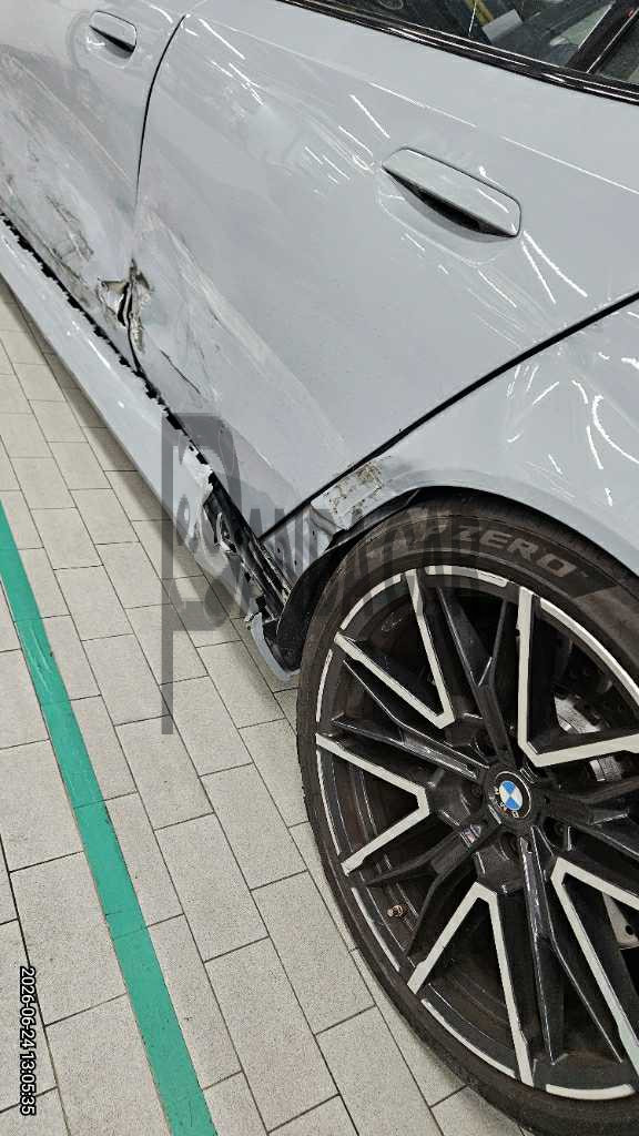 2025 BMW M5, photograph 4