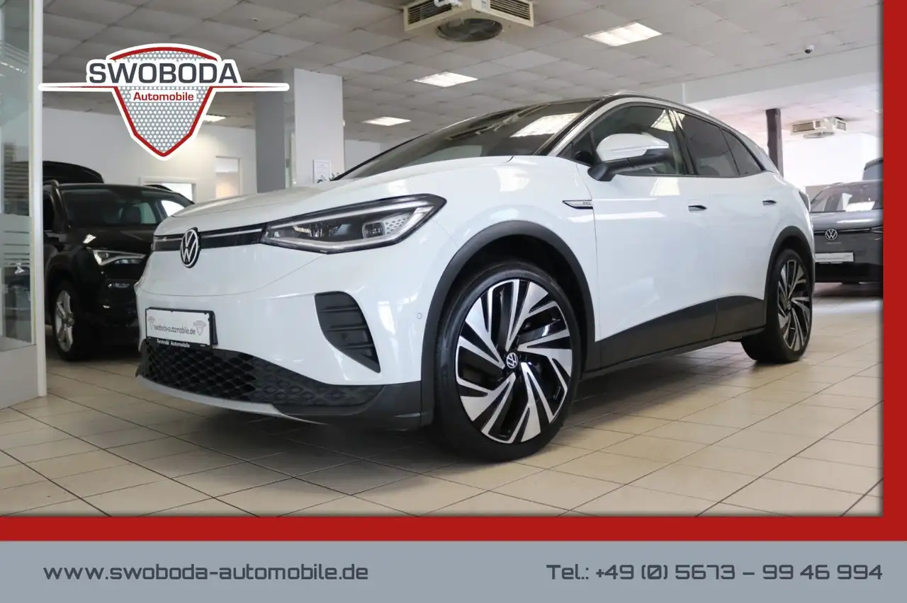 2023 Volkswagen ID.4 Pro Performance Matrix DCC AHK HUD Pano WP, photograph 1