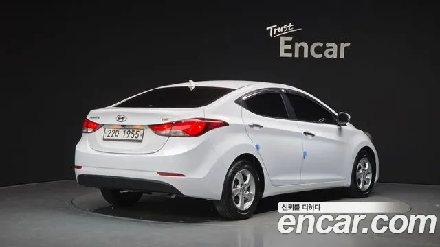 Hyundai AVANTE 1.6 GDi Smart — photo 1 of 30