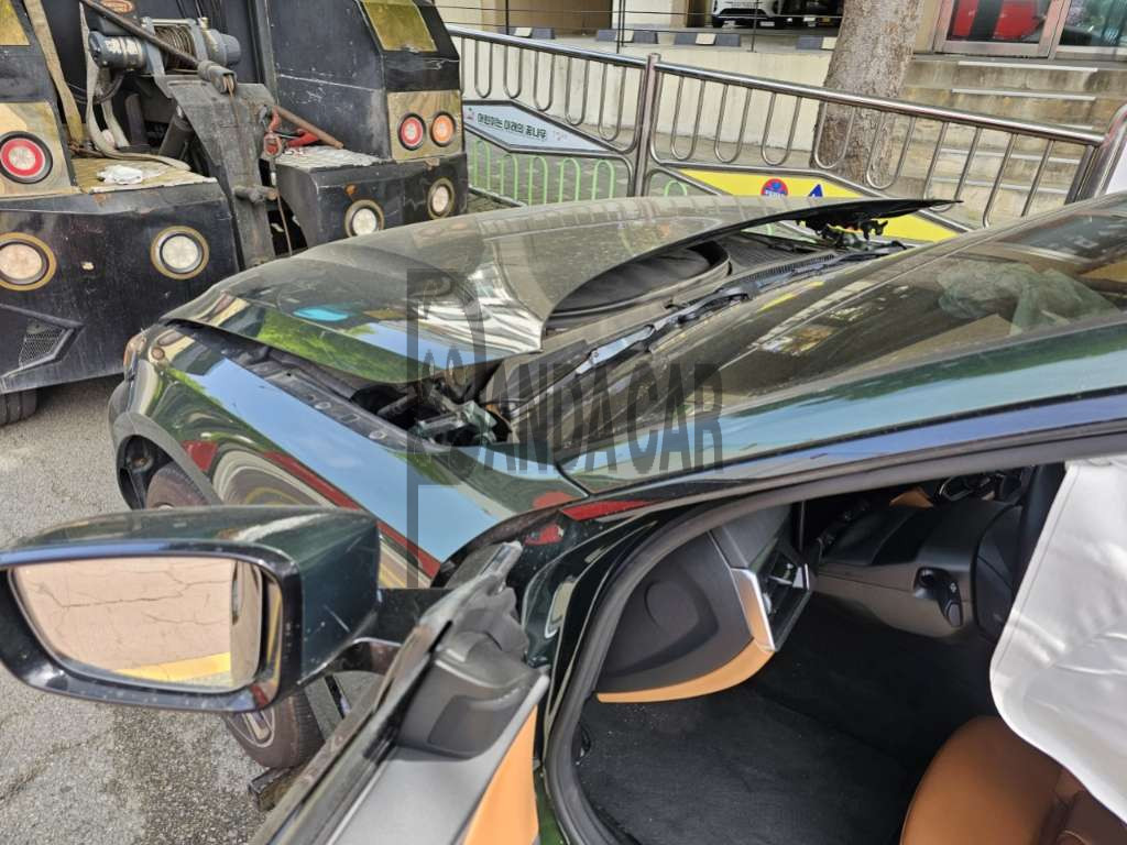2022 BMW i4 eDrive40, photograph 3