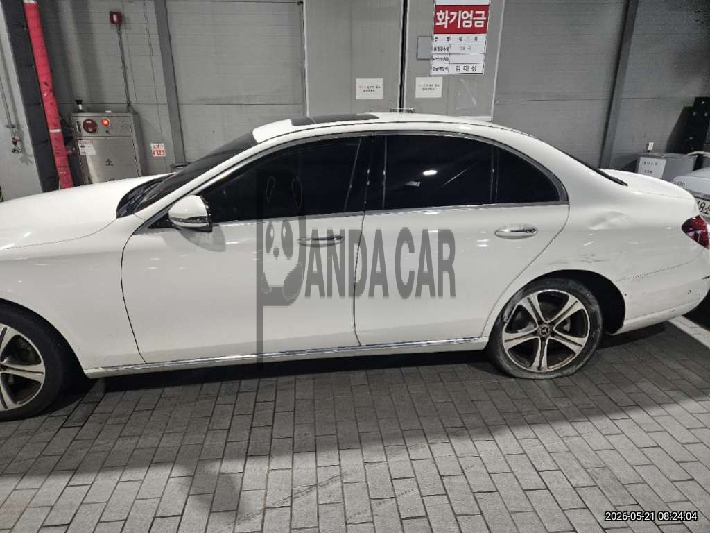 2019 Mercedes-Benz E220 d, photograph 4
