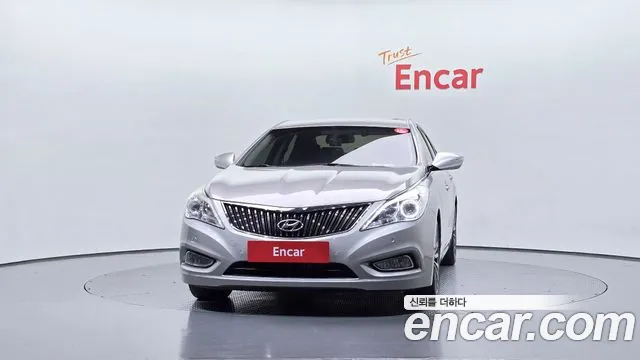 Hyundai Grandeur HG240 Modern — photo 1 of 20