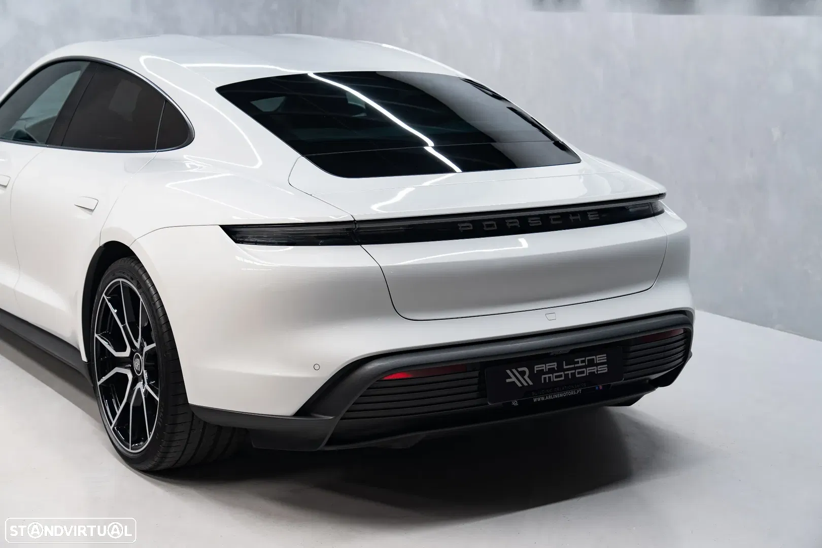 2023 Porsche Taycan Bateria Performance Plus, photograph 12
