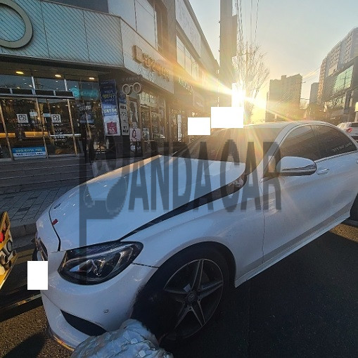 2017 Mercedes-Benz C220 d, photograph 2