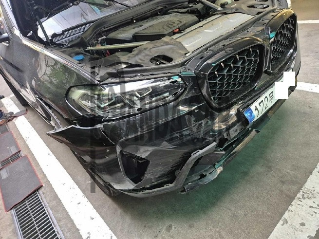 2023 BMW X4 xDrive20i, photograph 1