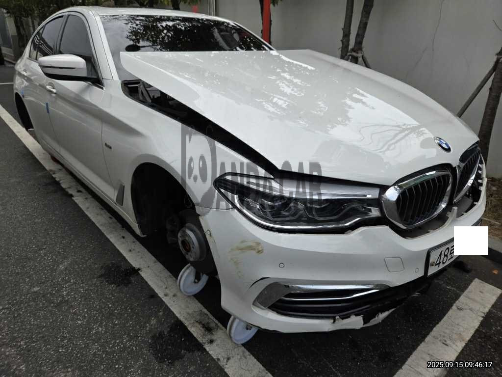 2018 BMW 520d xDrive V, photograph 2