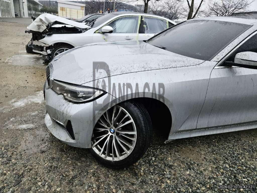 2017 BMW 320d Luxury, photograph 2