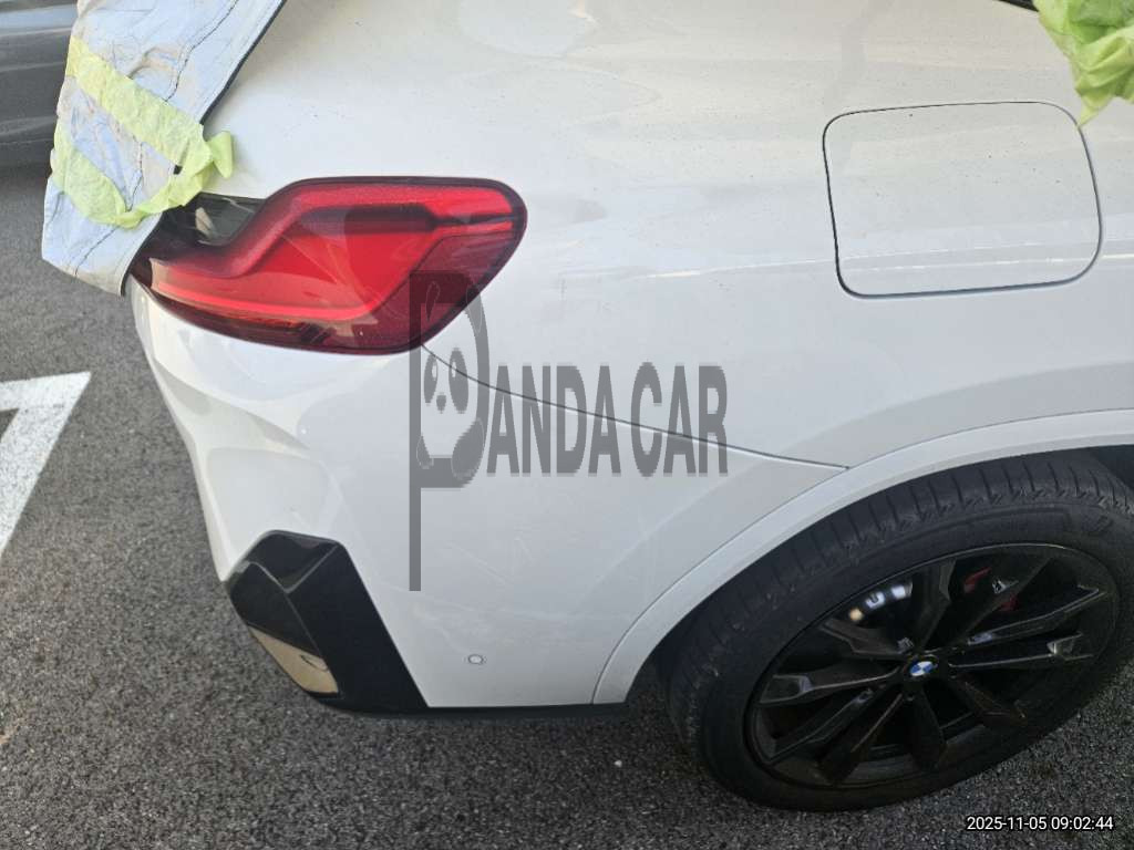2025 BMW X4 xDrive20i, photograph 4