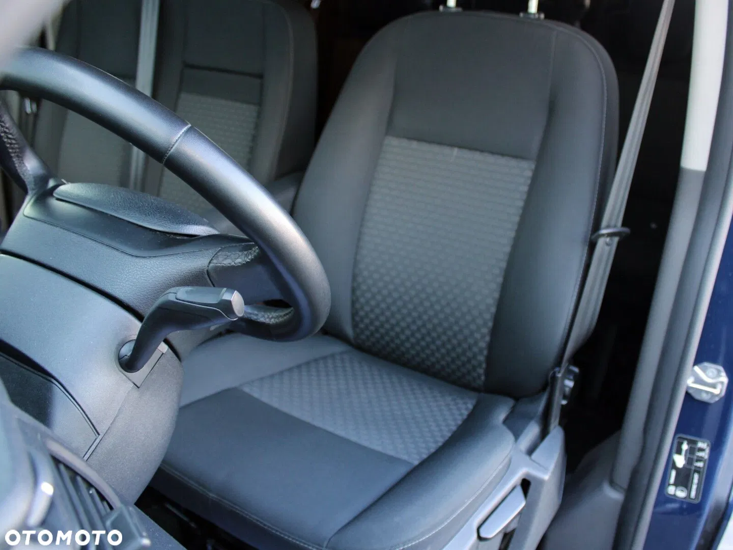 2023 Ford Transit Custom Kombi 320 L2H1 Trend, photograph 12