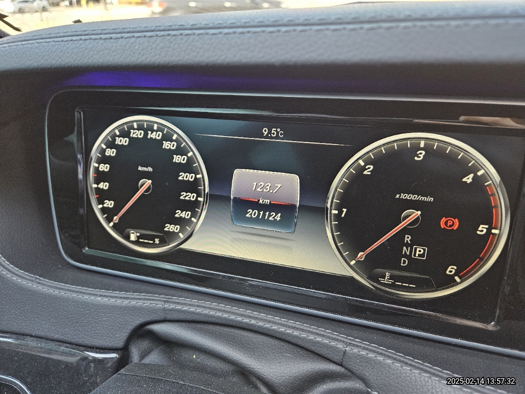 2017 Mercedes-Benz S350 d 4Matic L, photograph 2