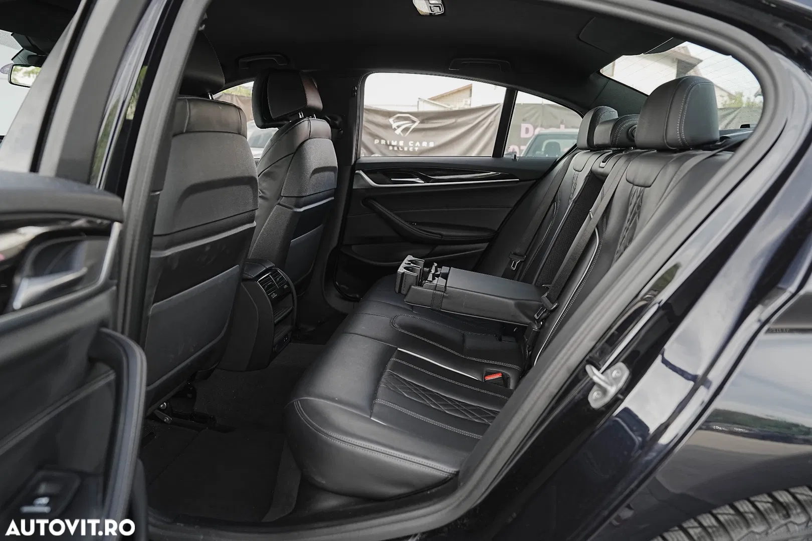 2022 BMW Seria 5 545e xDrive Aut. M Sport Edition, photograph 11