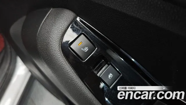 2013 ChevroletGMDaewoo Orlando 2.0 Diesel LT, photograph 6