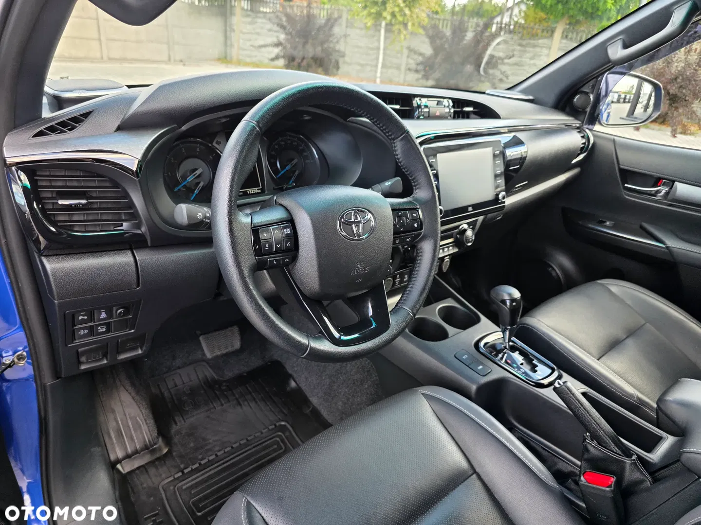 2023 Toyota Hilux 2.8 D-4D Double Cab Invincible 4x4, photograph 7