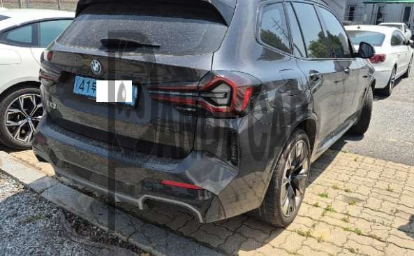 2023 BMW iX3 M Sport, photograph 4