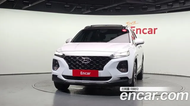 2018 Hyundai Santafe Diesel 2.0 2WD, photograph 1