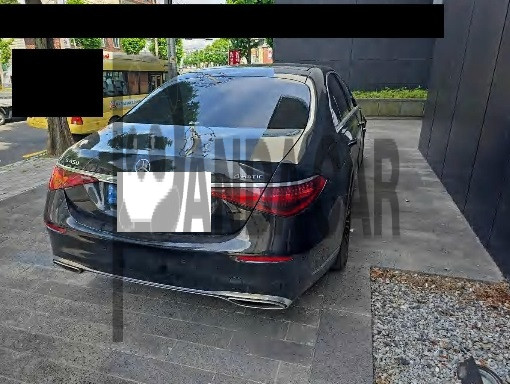 2023 Mercedes-Benz S450 4MATIC, photograph 3