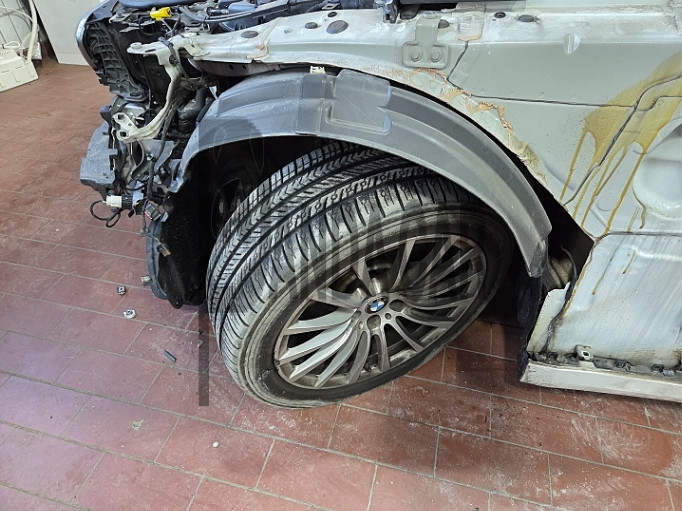 2019 BMW 520i Luxury, photograph 3