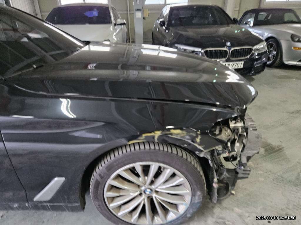 2022 BMW 520i, photograph 4