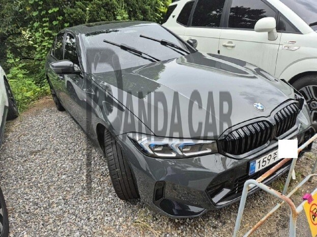 2026 BMW 320i, photograph 2