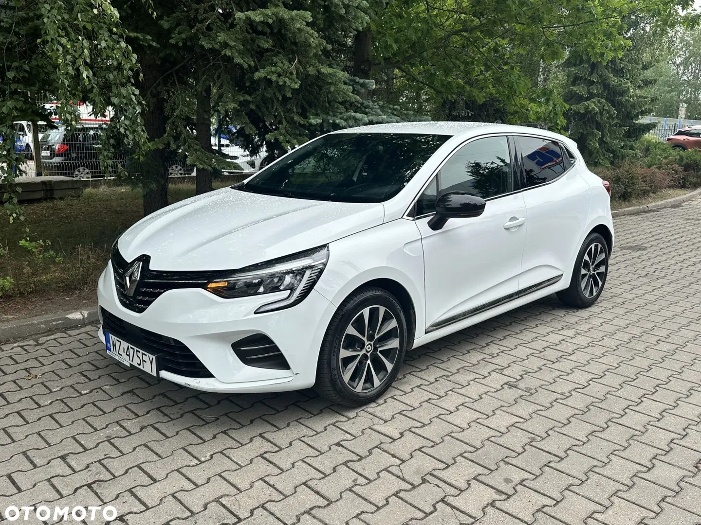 2023 Renault Clio, photograph 1