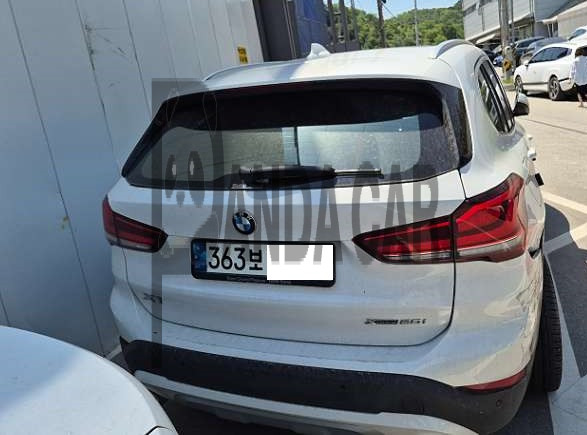 2022 BMW X1 xDrive20i, photograph 6