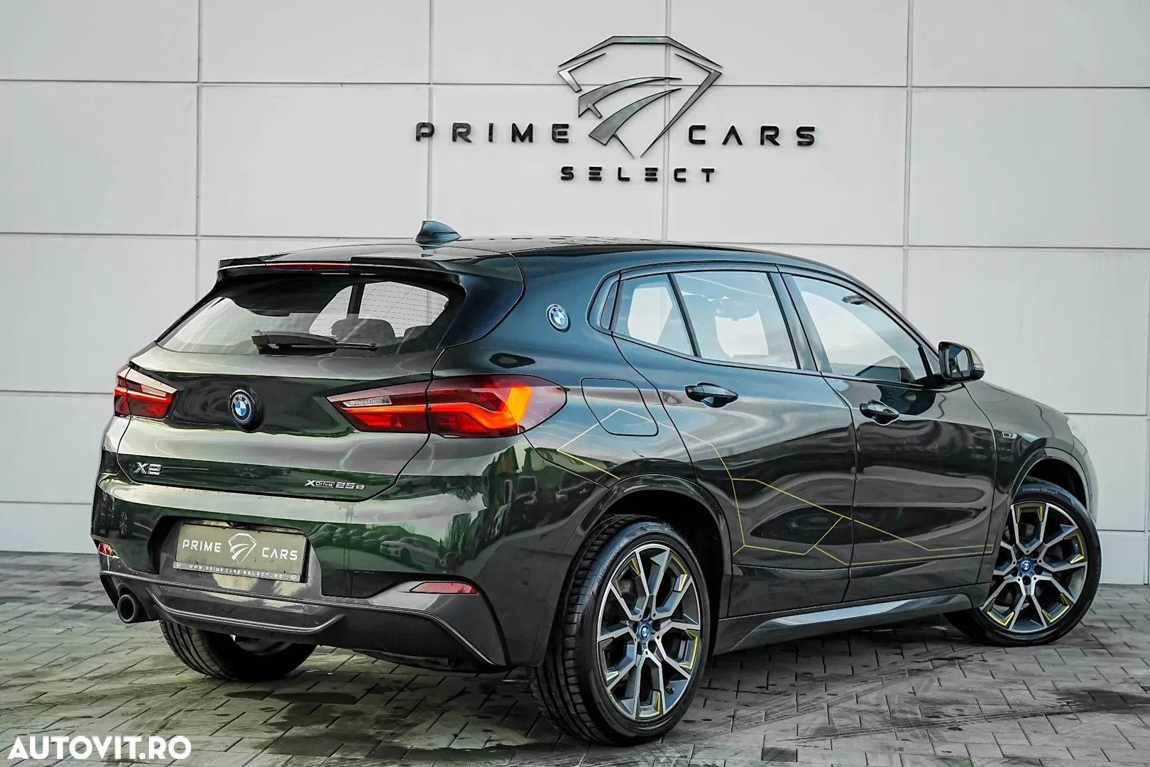2022 BMW X2 xDrive25e Edition Goldplay, photograph 11